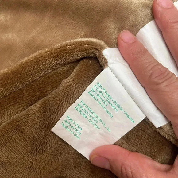 Jurassic World Brown Dinosaur Plush Head Wrap Kids Blanket size 48”Wx30”H - Picture 6 of 16